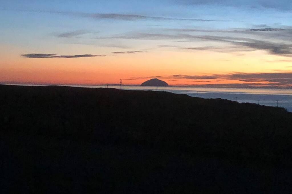 The Brambles Girvan Holiday Cottage By Seaside. Luaran gambar